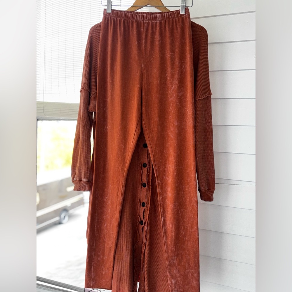 Rust Button-Up Oversized Long Shirt and Pants Set - Picture 5 of 13